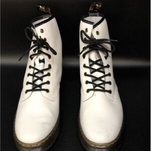 Dr. Martens Zavala Combat Boots | Men’s 11 / Women’s 12 | White